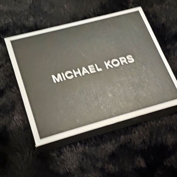 Michael Kors Andy Slim Bifold Wallet - Picture 11 of 11